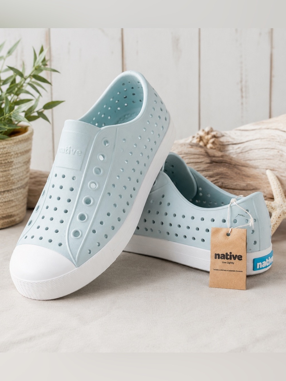 Native Shoes Jefferson Skip Blue Shell White NWT Women’s 10 Men’s 8